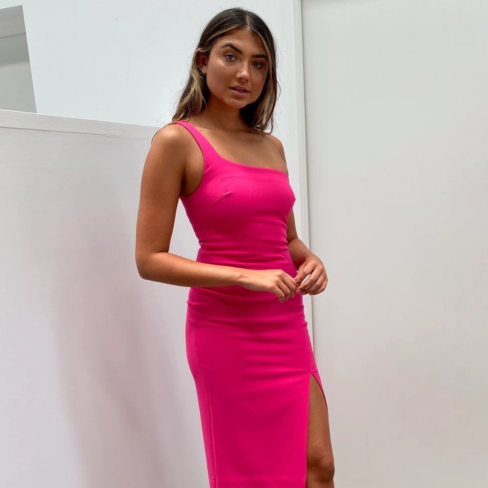 NWT Likely Camden Gown in Fuschia (Size 6)